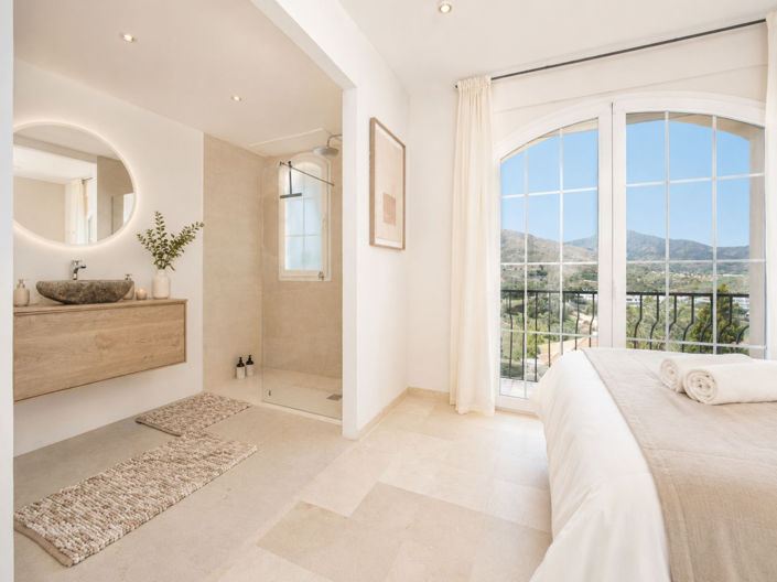 Image No.44-5 Bed Villa for sale