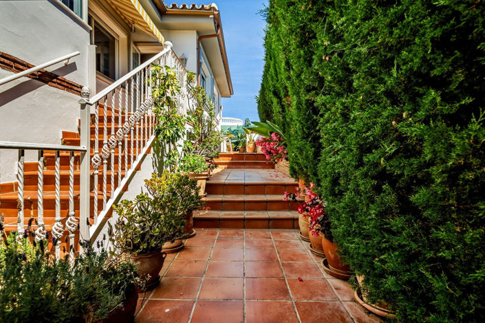 Image No.49-5 Bed Villa for sale