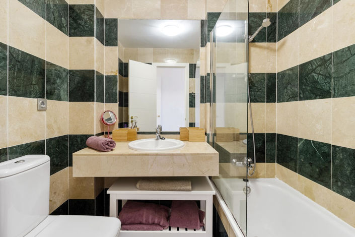 Image No.9-2 Bed Apartment for sale