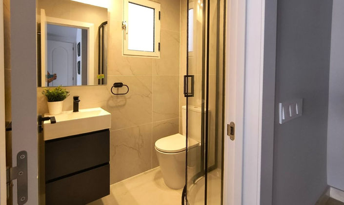 Image No.22-3 Bed Semi-Detached for sale