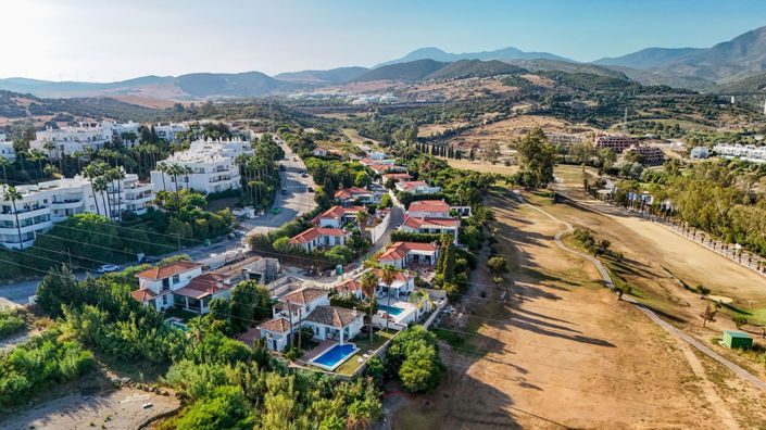 Image No.28-3 Bed Villa for sale