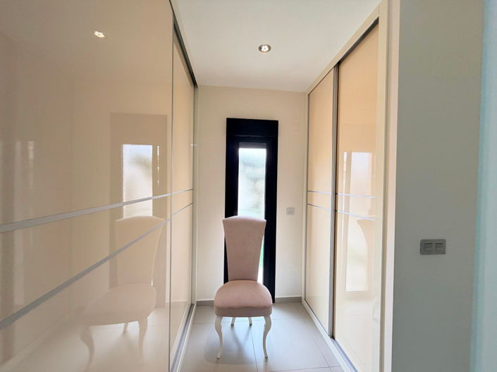 Image No.22-3 Bed Villa for sale