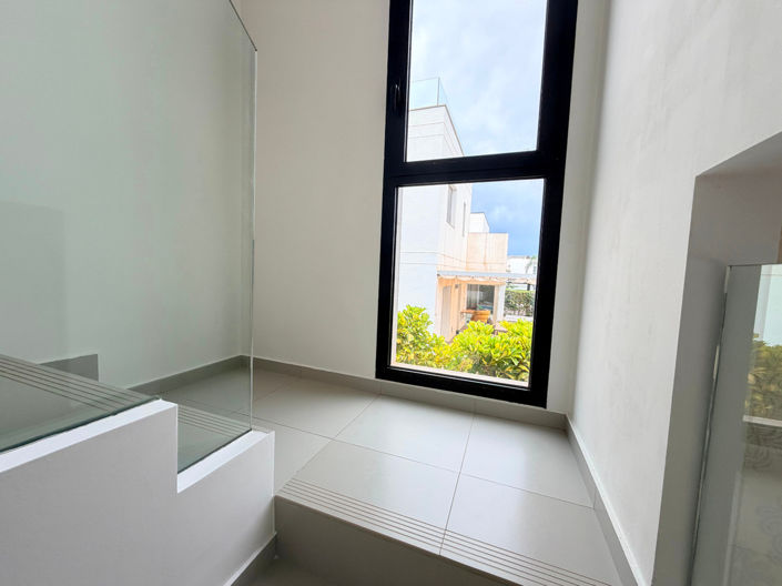 Image No.25-3 Bed Villa for sale