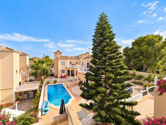 Image No.27-3 Bed Villa for sale