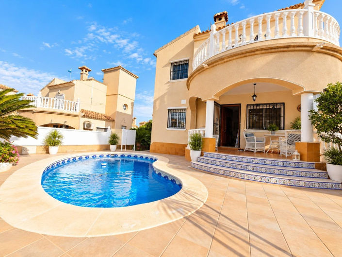 Image No.29-3 Bed Villa for sale