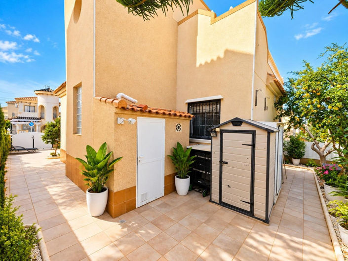 Image No.32-3 Bed Villa for sale