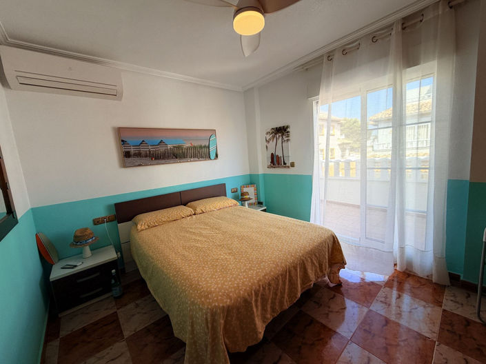 Image No.15-2 Bed Townhouse for sale