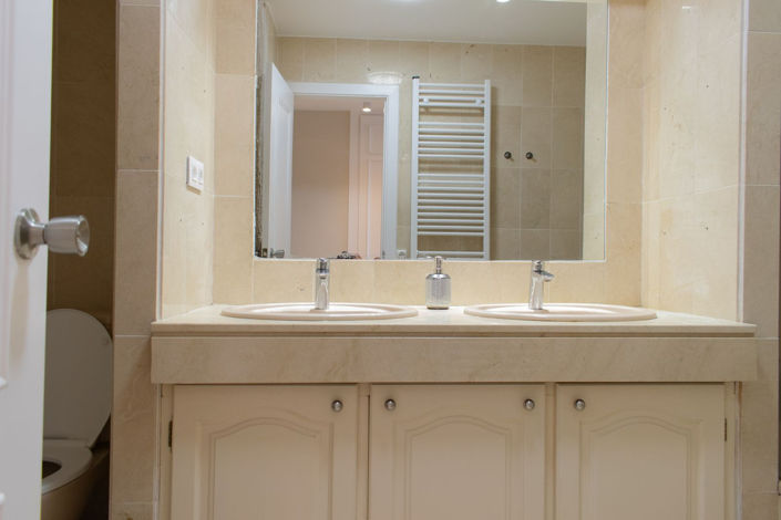 Image No.16-2 Bed Apartment for sale