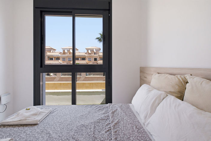 Image No.19-2 Bed Apartment for sale