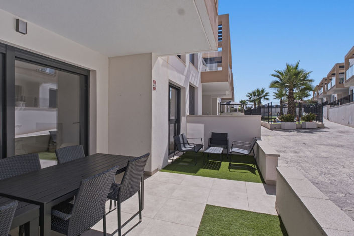 Image No.25-2 Bed Apartment for sale