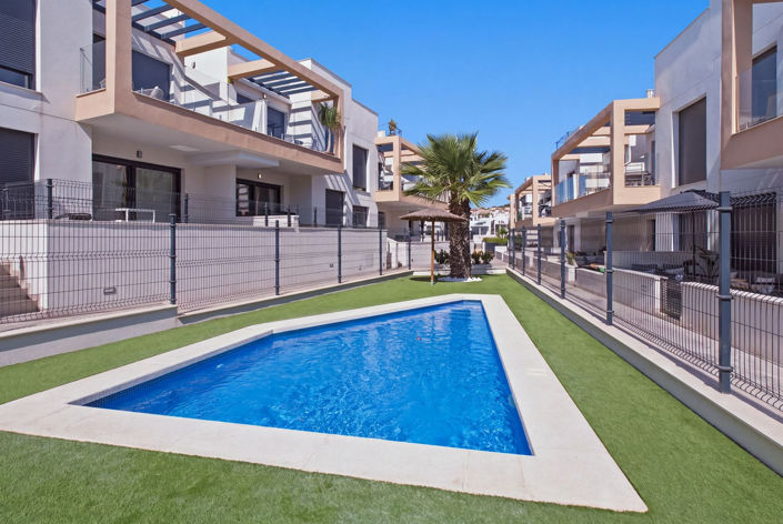 Image No.33-2 Bed Apartment for sale