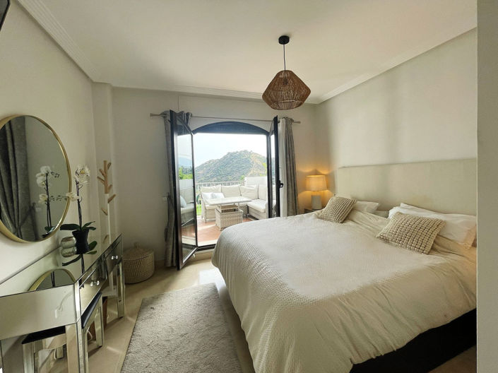 Image No.27-2 Bed Apartment for sale