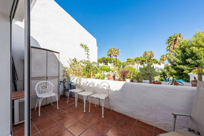 Image No.18-3 Bed Townhouse for sale