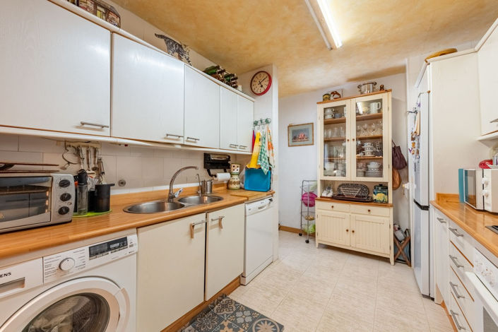 Image No.8-3 Bed Townhouse for sale