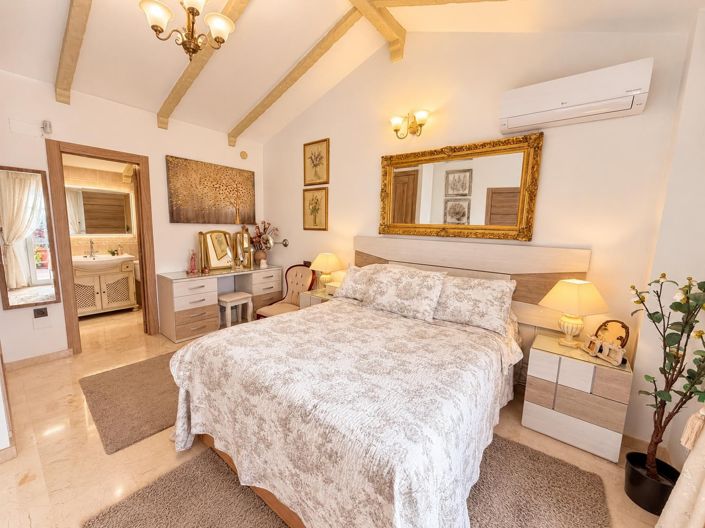 Image No.30-3 Bed Villa for sale