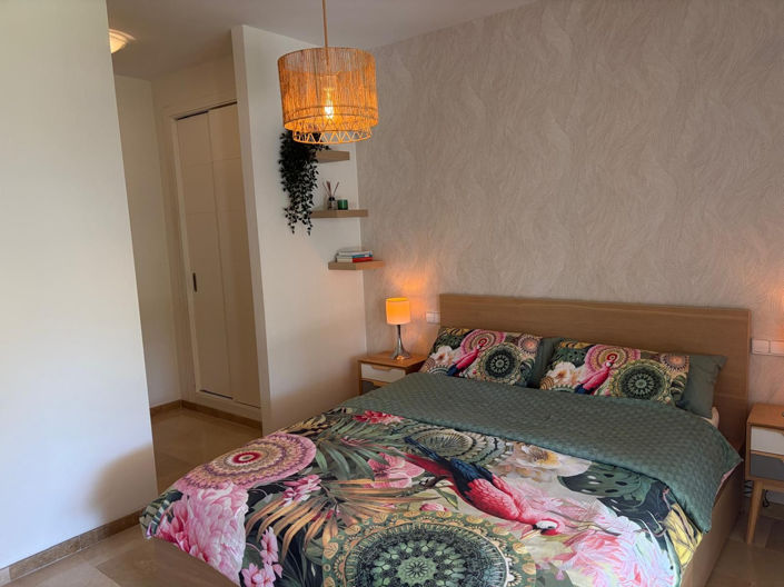 Image No.25-3 Bed Apartment for sale
