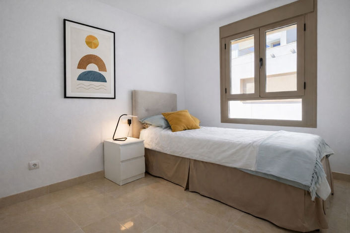 Image No.33-3 Bed Townhouse for sale