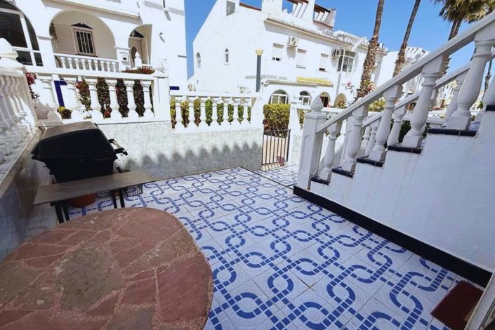 Image No.21-3 Bed Townhouse for sale