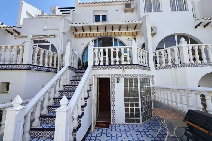 Image No.24-3 Bed Townhouse for sale