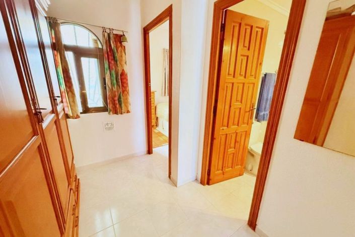 Image No.7-3 Bed Townhouse for sale