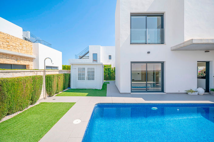 Image No.2-3 Bed Villa for sale
