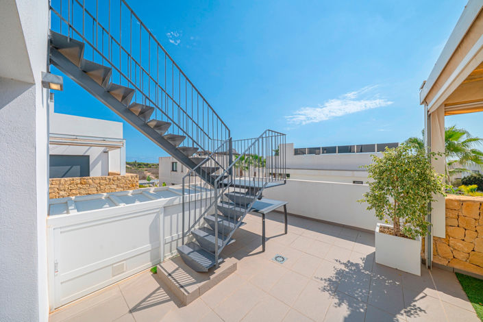 Image No.28-3 Bed Villa for sale