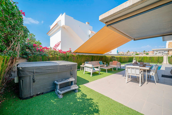Image No.42-3 Bed Villa for sale
