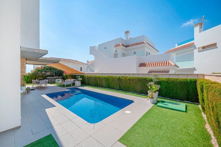 Image No.47-3 Bed Villa for sale