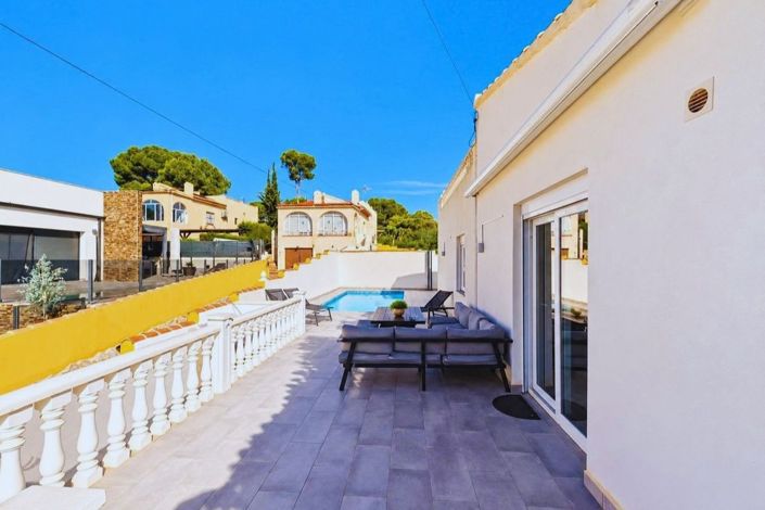 Image No.15-5 Bed Villa for sale