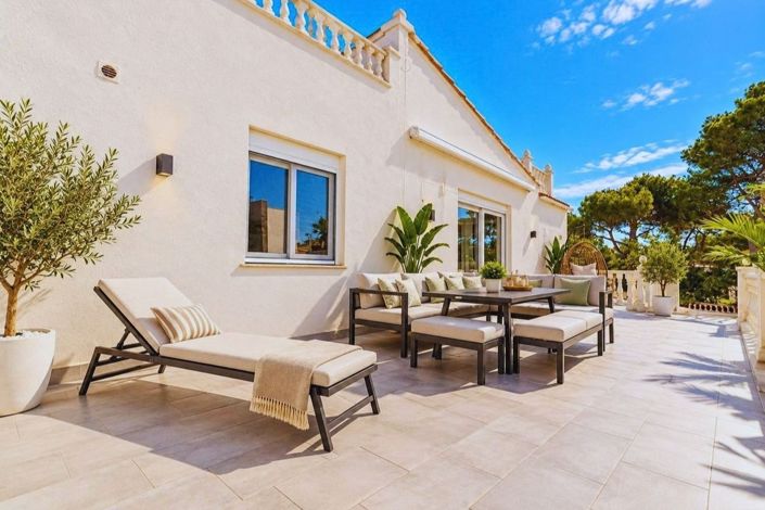 Image No.3-5 Bed Villa for sale