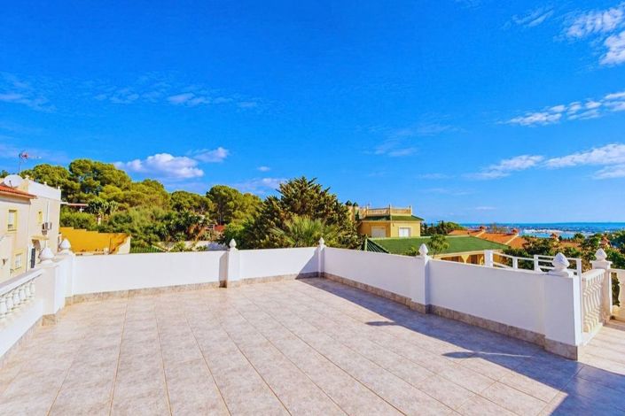 Image No.37-5 Bed Villa for sale