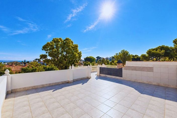 Image No.38-5 Bed Villa for sale