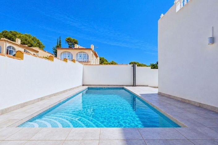 Image No.40-5 Bed Villa for sale