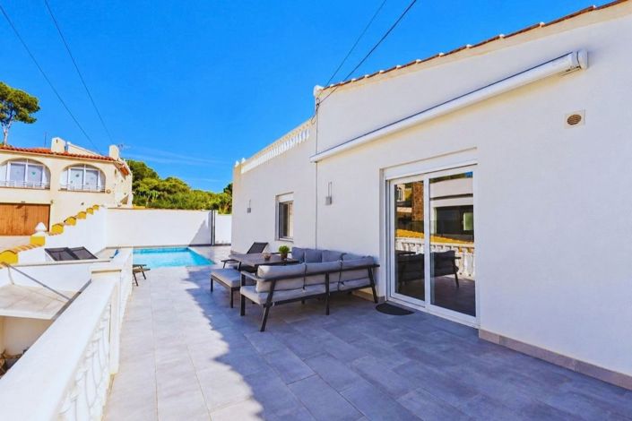 Image No.41-5 Bed Villa for sale