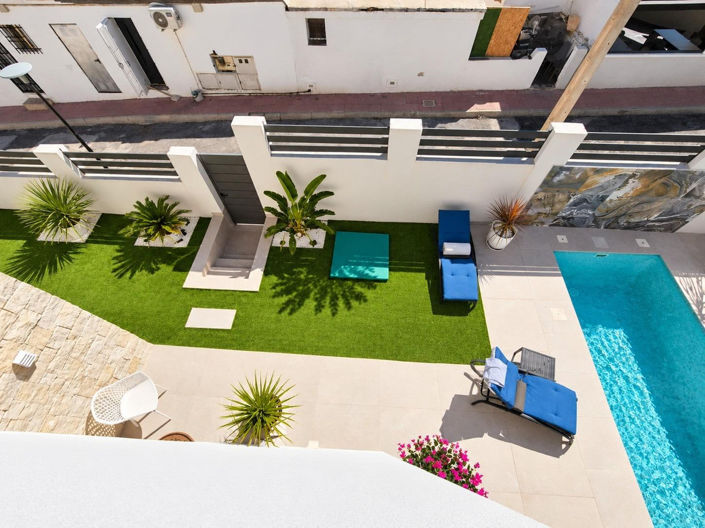 Image No.7-3 Bed Villa for sale