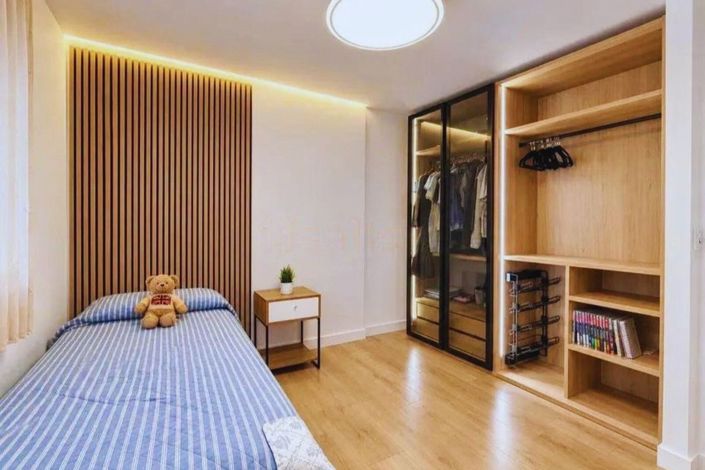 Image No.7-4 Bed Townhouse for sale