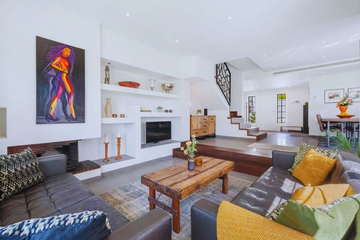 Image No.5-4 Bed Townhouse for sale
