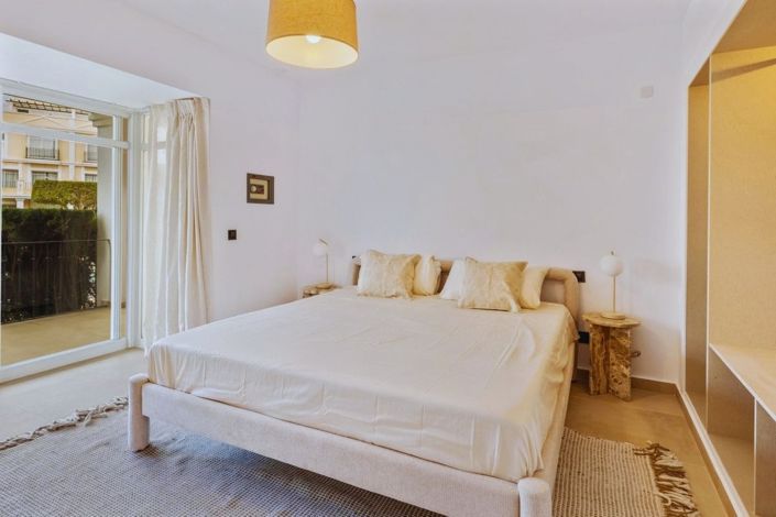 Image No.25-3 Bed Apartment for sale