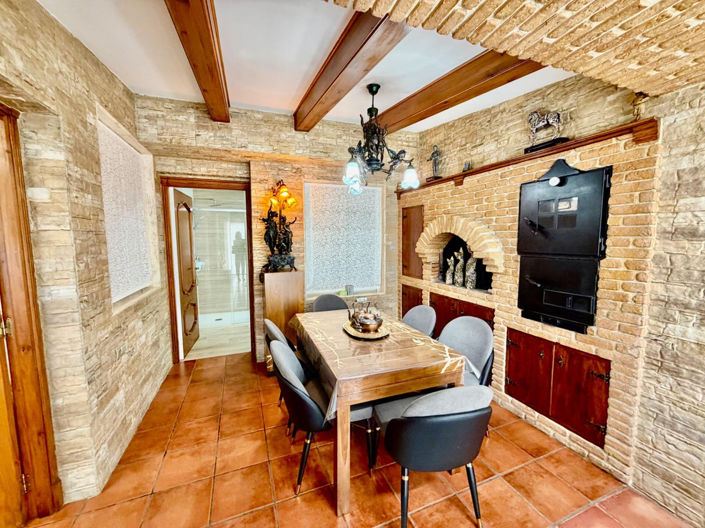 Image No.25-4 Bed Semi-Detached for sale