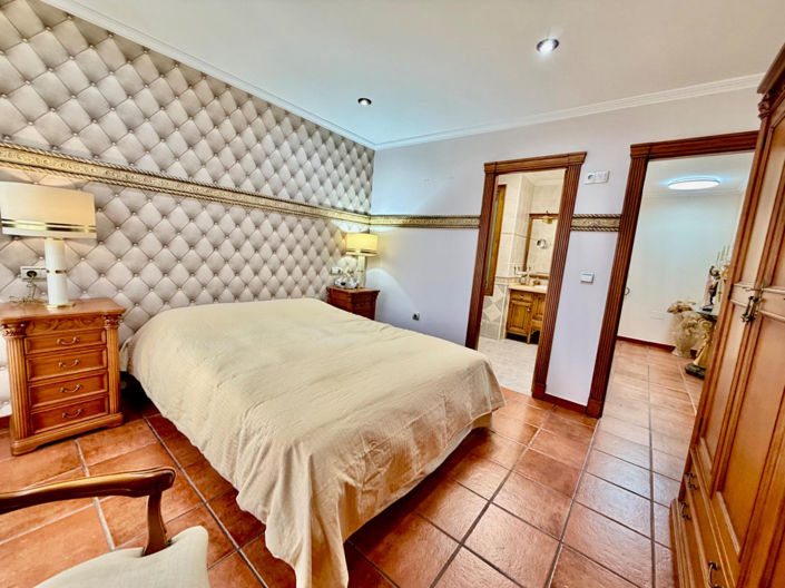 Image No.31-4 Bed Semi-Detached for sale