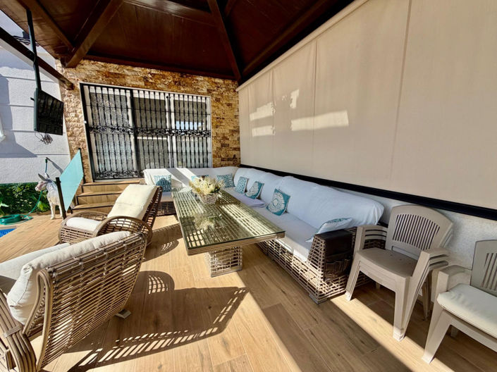 Image No.5-4 Bed Semi-Detached for sale
