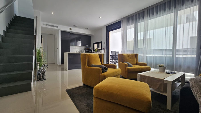 Image No.4-6 Bed Villa for sale