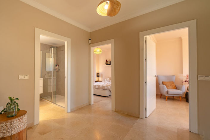 Image No.30-4 Bed Villa for sale