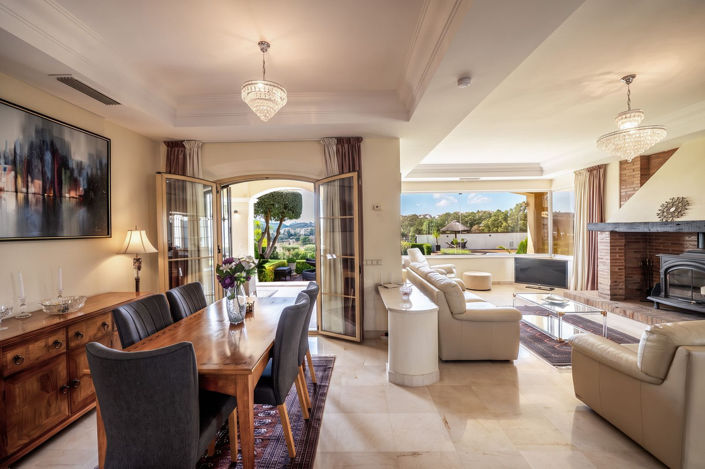 Image No.40-4 Bed Villa for sale