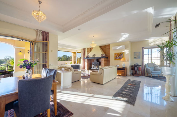 Image No.43-4 Bed Villa for sale