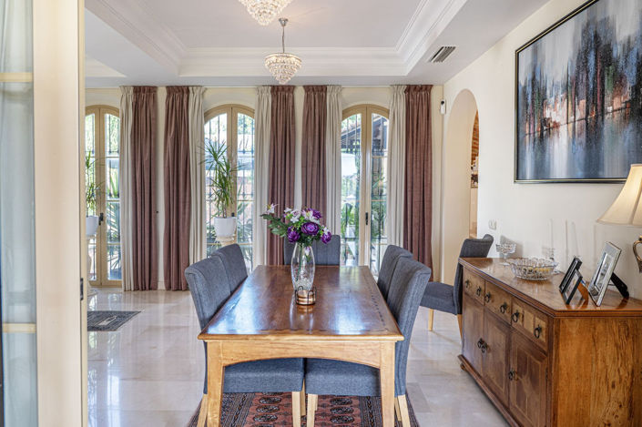 Image No.48-4 Bed Villa for sale