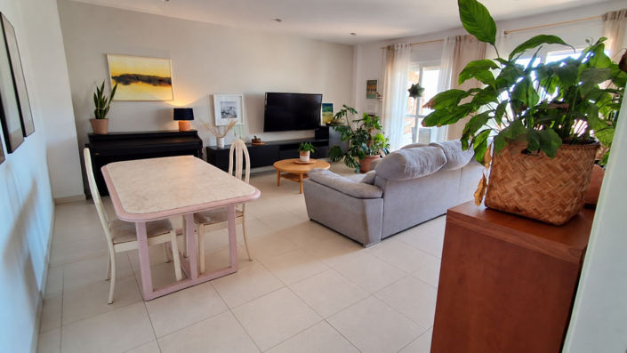 Image No.12-2 Bed Apartment for sale