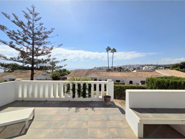 Image No.28-3 Bed Semi-Detached for sale