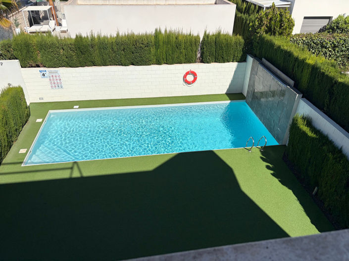 Image No.26-3 Bed Townhouse for sale