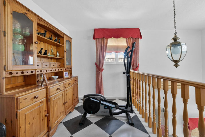 Image No.28-5 Bed Villa for sale